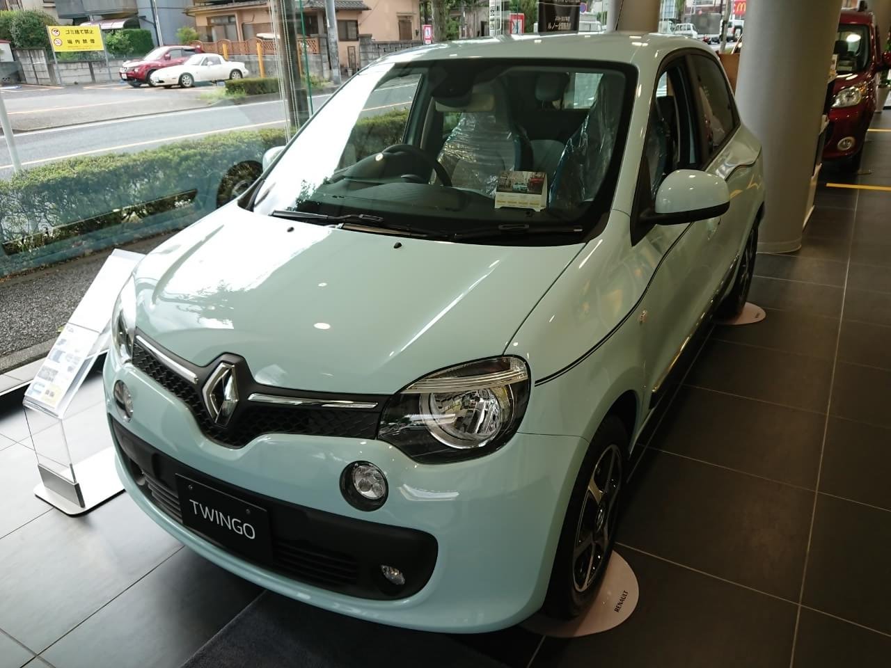 Renault Japon ルノー八王子 マイナーチェンジ前 トゥインゴ インテンス 展示車ございます