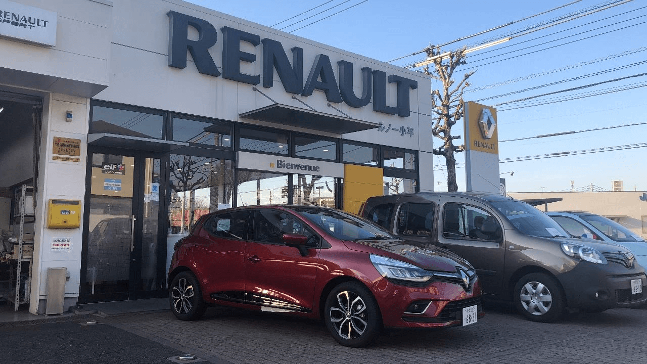Renault Japon ルノー小平 試乗車 ルーテシア ゼン０ ９mt 試乗できます
