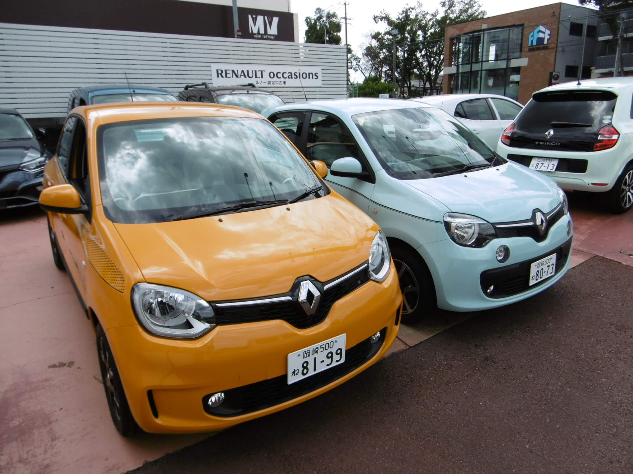 Renault Japon ルノー岡崎 ﾏｲﾅｰﾁｪﾝｼﾞ トゥインゴph2 展示中