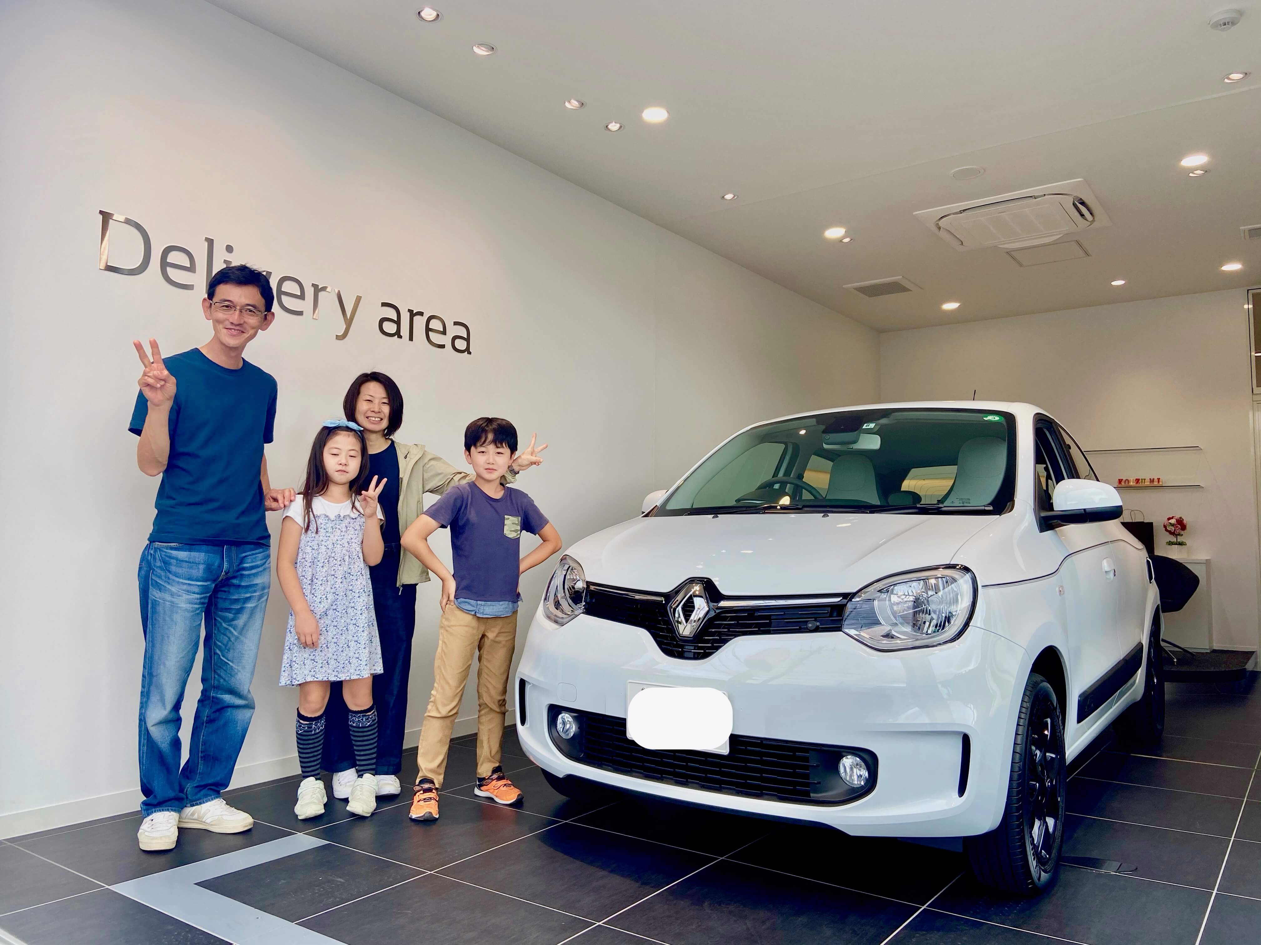Renault Japon ルノー横浜青葉 ご納車 トゥインゴ S Mt ２ヶ月間お待ちいただきありがとうございました
